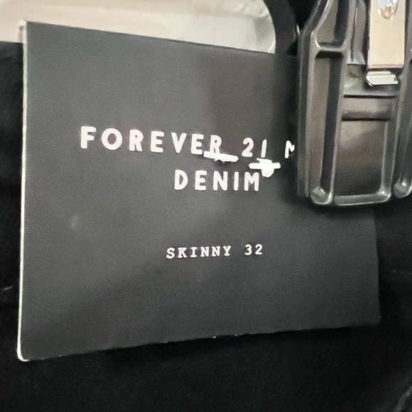 Men Cross Jeans Forever 21 - Picture 2 of 8